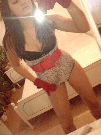 Dayna (19) in Wisconsin | Private Adult Dating Profile