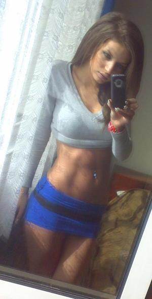 Photo of Cora (28) from New York dating profile