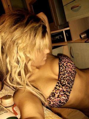 Hilary (21) in Washington | Private Adult Dating Profile