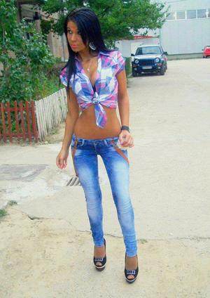 Dating profile image of Kailee, age 23, Waipio, HI