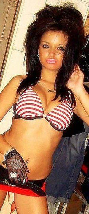 Lisa (25) in Quebec | No-Strings Adult Dating