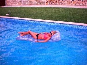 Ellie, 23, Alberta | No Commitment Dating Profile