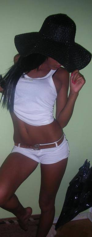 Connect with Claudia (27) | New York NSA Hookups