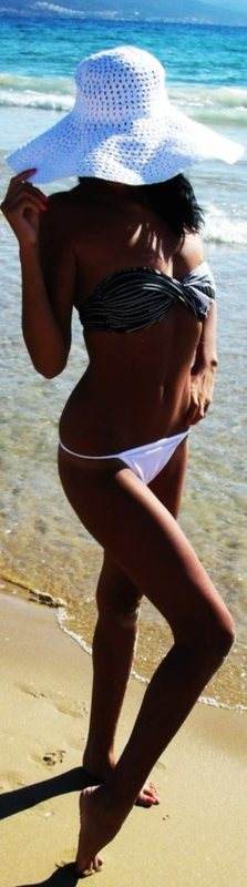 Adult dating profile photo of Reina (21) in Port St. Lucie, FL