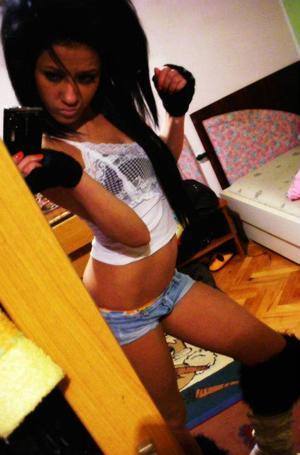 Meet Hazel (18) from Alabama | NSA Casual Encounters