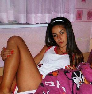 Cecelia (20) from Los Angeles, CA profile image