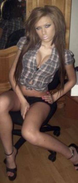Rosalinda (20) in Florida | No-Strings Adult Dating