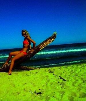 Sally (23) in Los Angeles, CA, adult profile photo