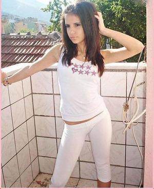 Corinne (22) in Los Angeles, CA, adult profile photo