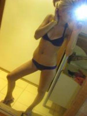 Sherry (28) in Alberta | No-Strings Adult Dating