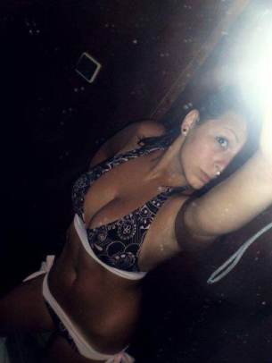 Lana, 27, Westover, WV local dating profile photo