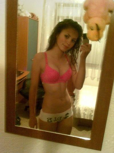 Meet Vivian (28) from Florida | NSA Casual Encounters