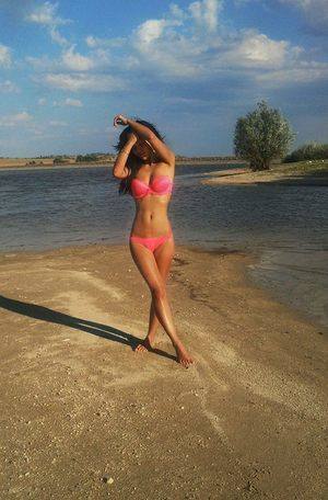 Rayne (25) in Massachusetts | No-Strings Adult Dating