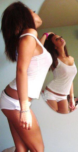 Tatianna (29) in Alberta | No-Strings Adult Dating