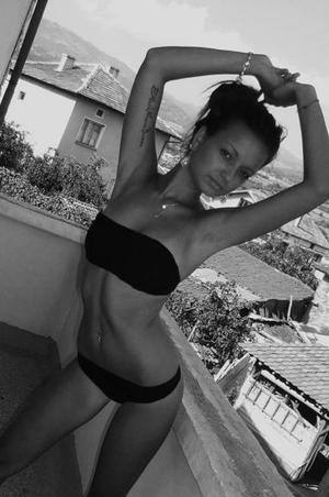 Alesha, 24, Quebec | No Commitment Dating Profile