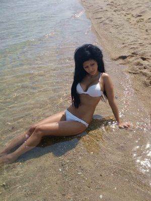 Nadine, age 27, local profile image in Hialeah Gardens, FL