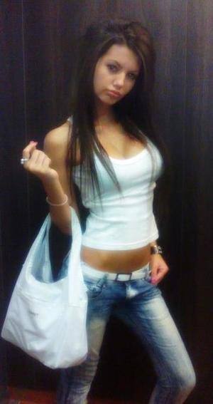 Abigail (20) in Saskatchewan | No-Strings Adult Dating