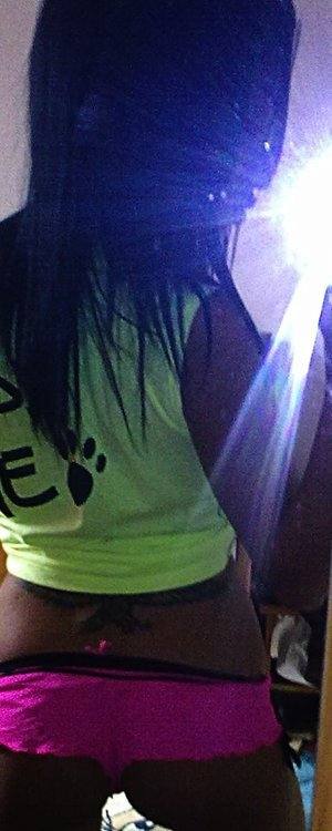 Meet Brooke (28) from Quebec | NSA Casual Encounters