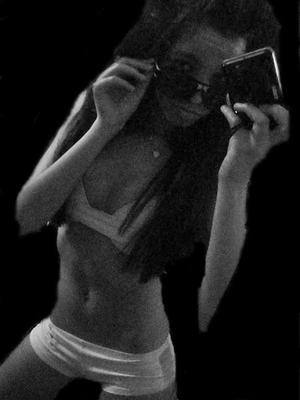 Meet Leslie (28) from Washington | NSA Casual Encounters