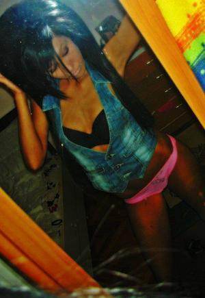 Photo of Leah (30) from Chesapeake, VA dating profile