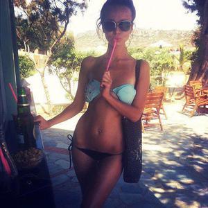 Yoshie from New Mexico is looking for adult webcam chat