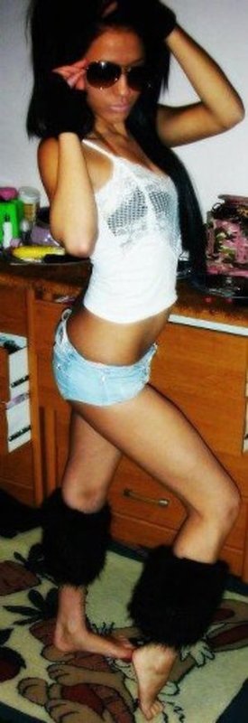 Jennell from New Sarpy, Louisiana is looking for adult webcam chat