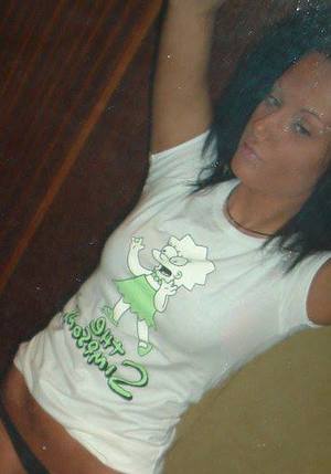 Roselyn from  is looking for adult webcam chat