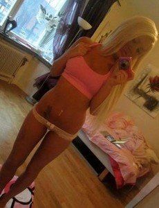 Brittni (21), Nebraska Girl Into No-Strings Dating